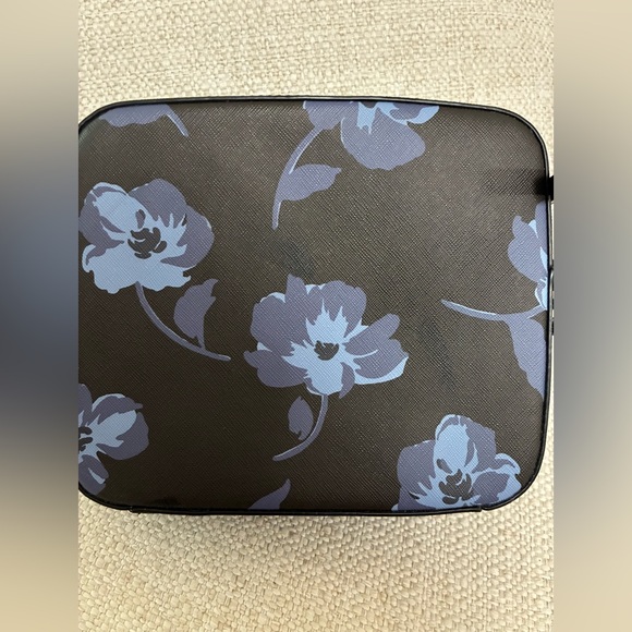 Kate Spade New York EUC 
NEWBURY LANE CAMMIE CROSSBODY - Picture 3 of 15